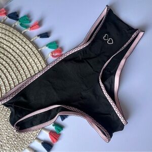Victoria's Secret Cotton Heart-Trim Cheeky Panty Black Large NEW
